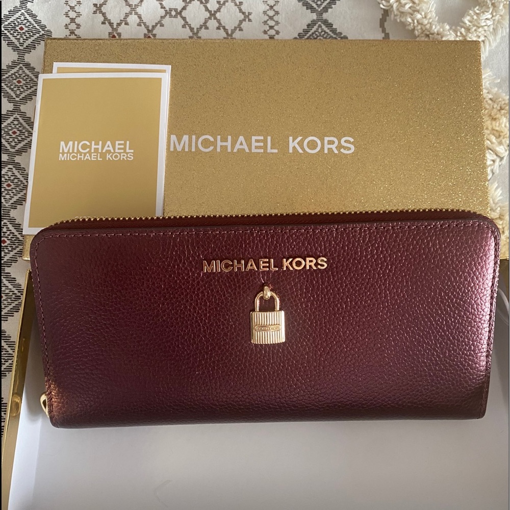 Michael Kors Metallic Burgundy wallet